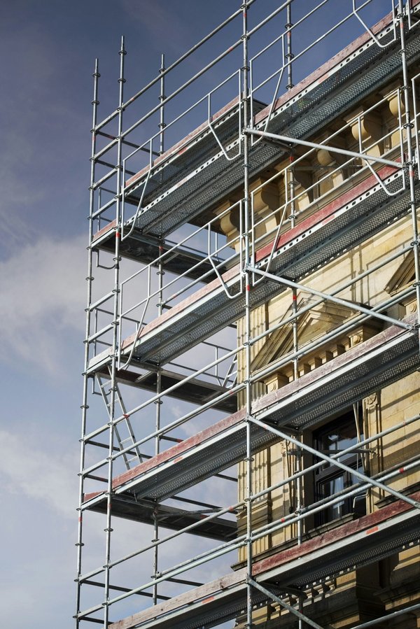 Ravalement de façade à marseille : confiez-le à pfm !